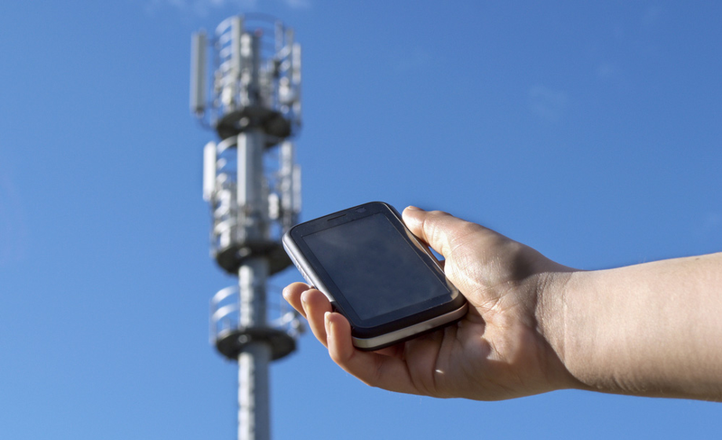 Illustration for article titled No, los campos electromagnéticos de las antenas de telefonía no dañan la salud